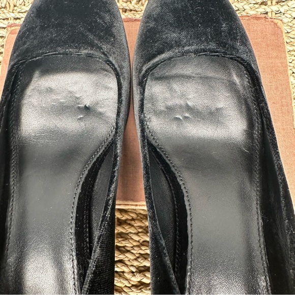 Tory Burch Josephine Velvet Rhinestone Bow Pump Black Sz 7.5 - Picture 5 of 16